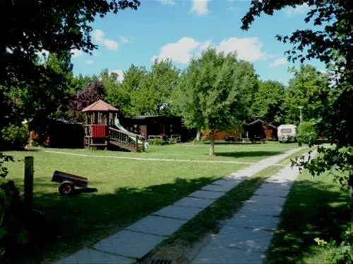 camping-onder-de-dijk-stampersgat-hrusf