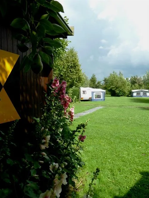 camping-onder-de-dijk-stampersgat-kksjy