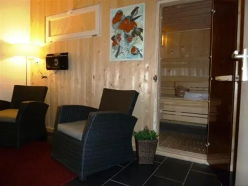 camping-onder-de-dijk-stampersgat-wyrao