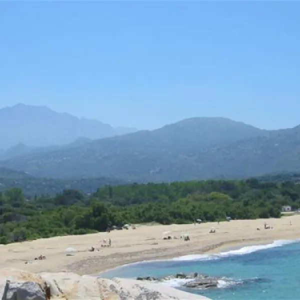 camping-de-la-plage-algajola-4wieu
