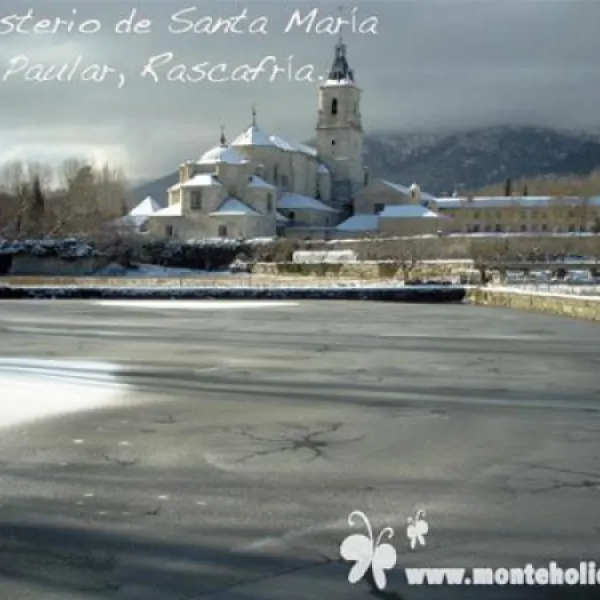camping-monte-holiday-gargantilla-del-lozoya-y-pinilla-de-buitrago-kks8l