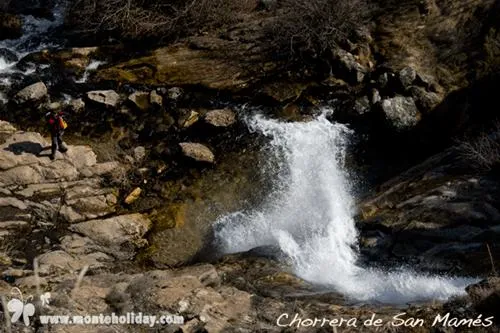 camping-monte-holiday-gargantilla-del-lozoya-y-pinilla-de-buitrago-r4nsm