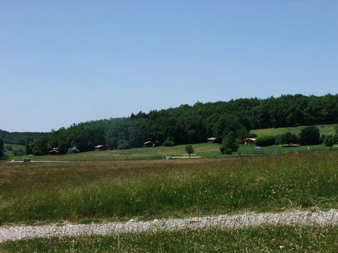 camping-la-besse-camon-ndele