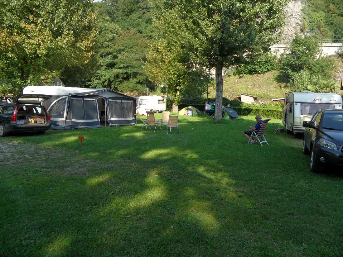 camping-les-adoubes-savoie-fuxcb