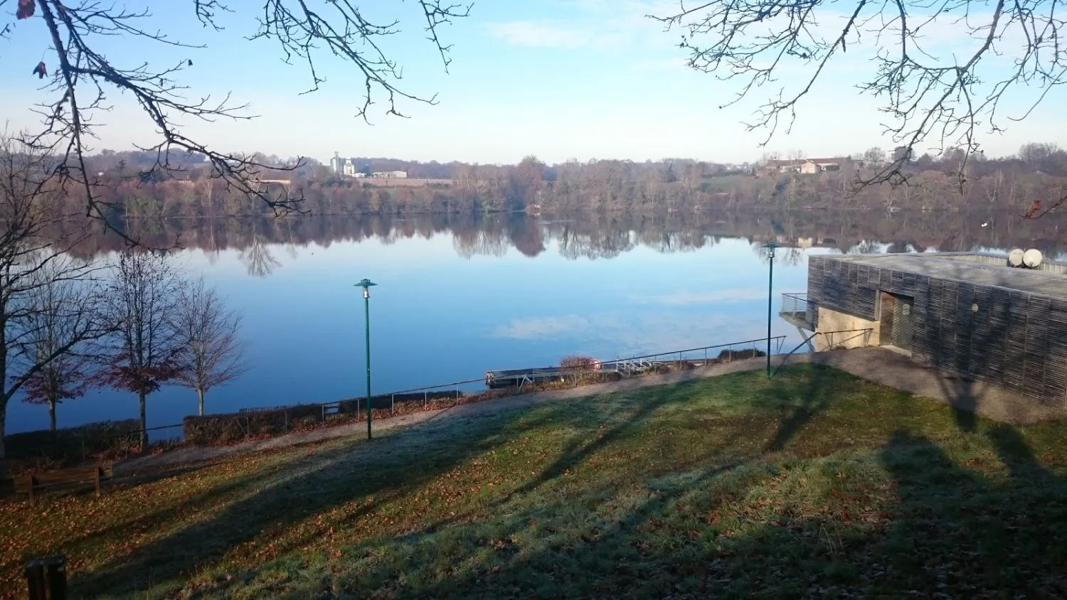 camping-municipal-du-lac-de-chardes-l-isle-jourdain-nstxt