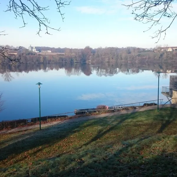 camping-municipal-du-lac-de-chardes-l-isle-jourdain-nstxt