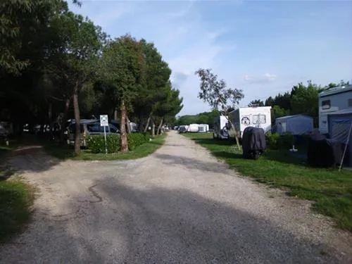 camping-mareblu-cecina-mare-avebu