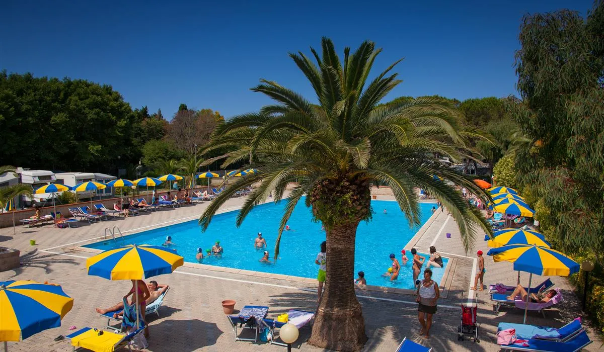 camping-mareblu-cecina-mare-ezmps