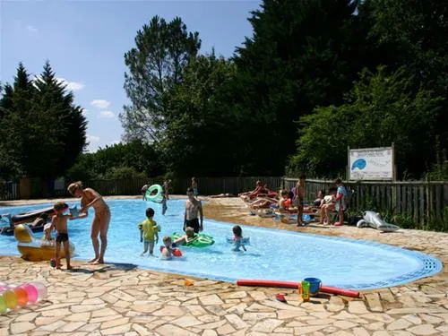 camping-la-grande-veyiere-molires-d97gb