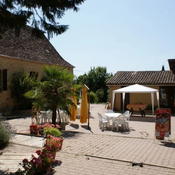 camping-la-grande-veyiere-molires-fiakx