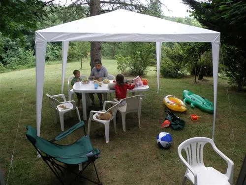 camping-la-grande-veyiere-molires-swrj8