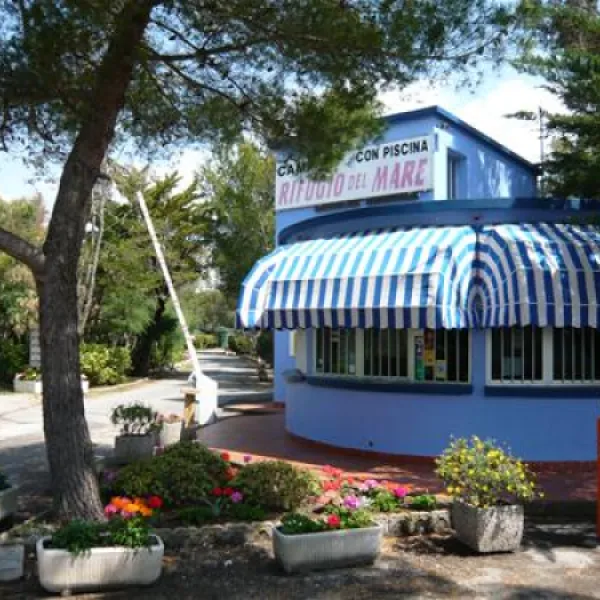 camping-rifugio-del-mare-vada-oqztd