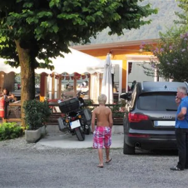 camping-spiaggia-srl-abbadia-lariana-jeu9x