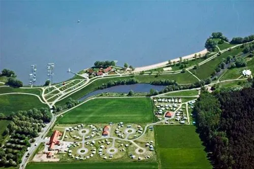 camping-zum-fischermichl-gunzenhausenwald-h4ten