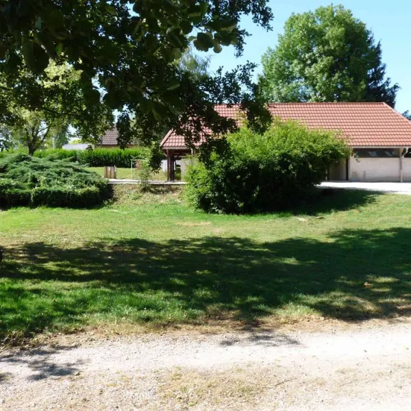 camping-municipal-de-letang-titard-st-germain-du-bois-7ebaz