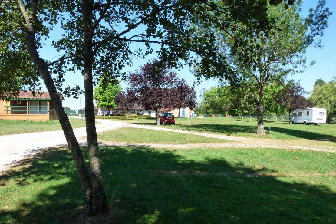 camping-municipal-de-letang-titard-st-germain-du-bois-rugt0