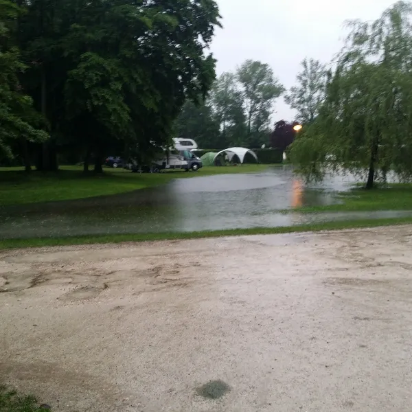 camping-les-pres-grez-sur-loing-dmjbt