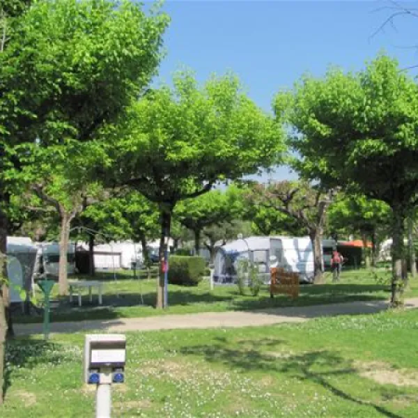 camping-la-quercia-lazise-rc7ax