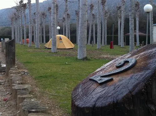 camping-la-noguera-sant-lloren-de-montgai-f8lyg