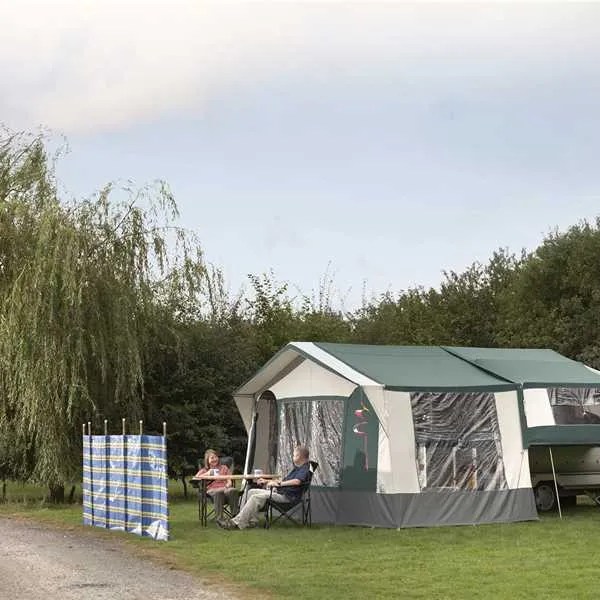 camping-and-caravanning-club-site-devizes-melksham-plzyu