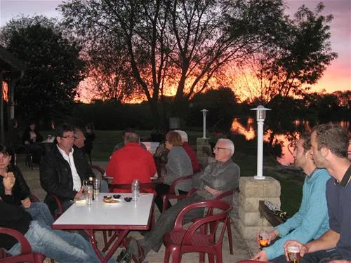 camping-les-eglantines-base-de-loisirs-du-colvert-bonzee-yrwzj