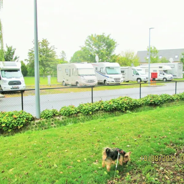 kampeerautoterrein-leiekamper-waregem-q0peq