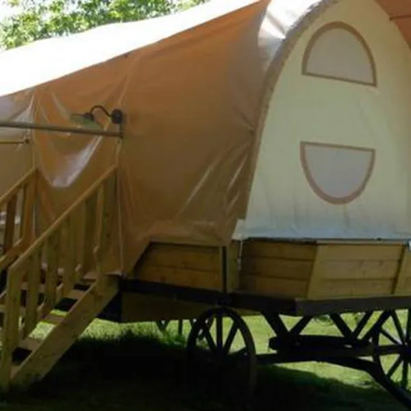 camping-le-village-insolite-camors-oeebe