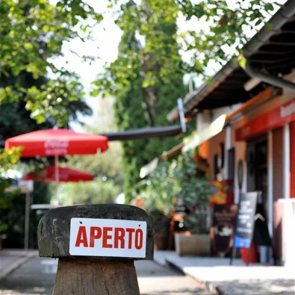 camping-moretto-cureglia-gjykg