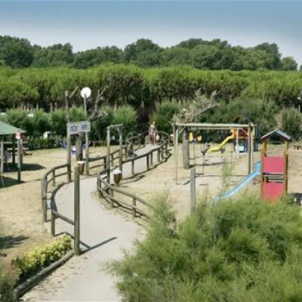holiday-village-florenz-lido-degli-scacchi-8hhmi