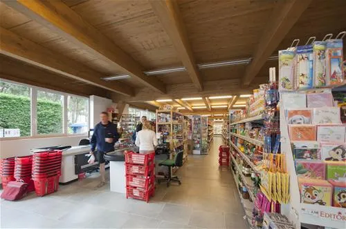 holiday-village-florenz-lido-degli-scacchi-mcjud