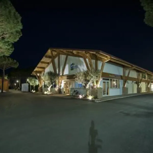 holiday-village-florenz-lido-degli-scacchi-zqqyw
