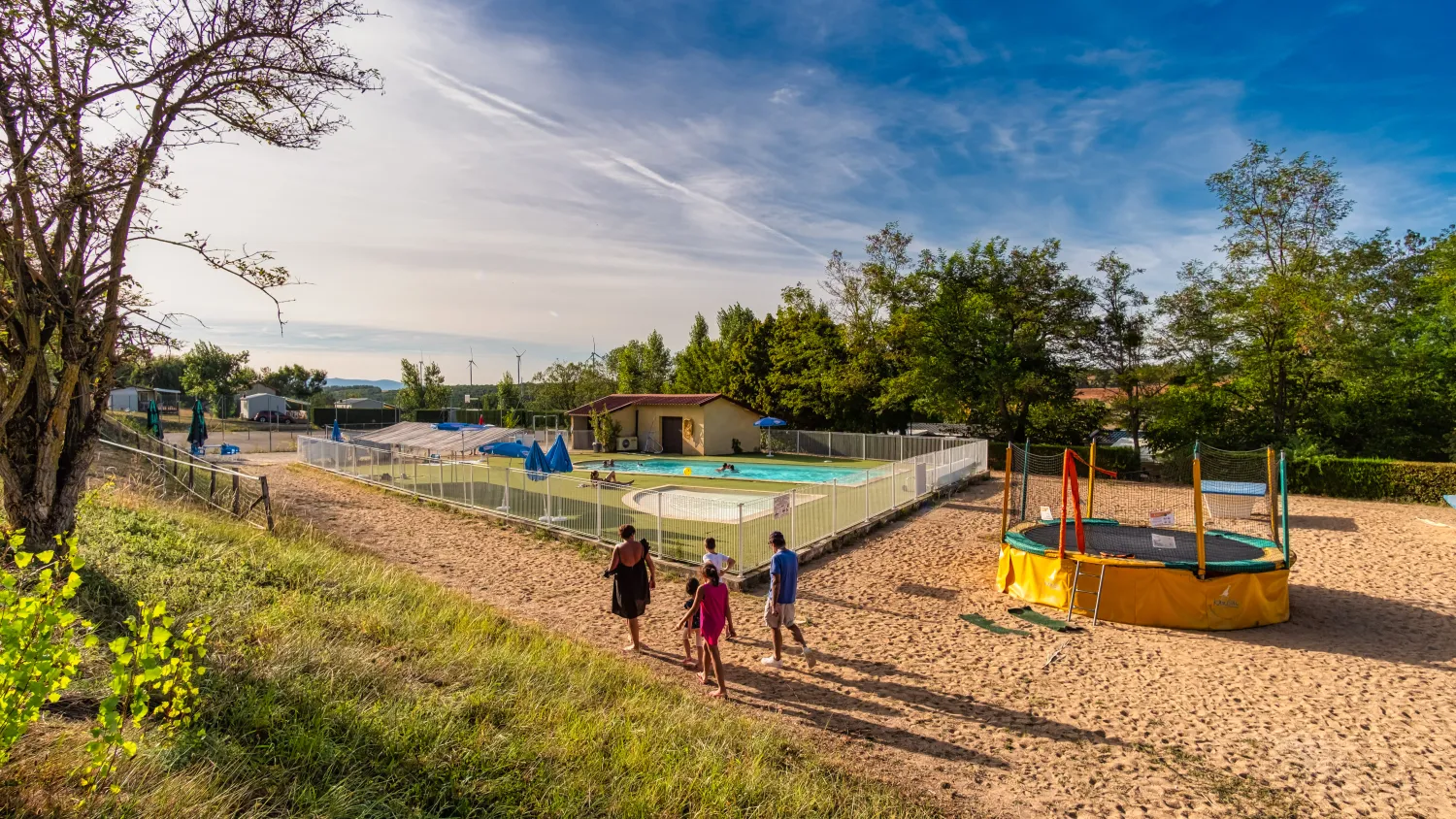 camping-le-grand-cerf-drme-ny8xl