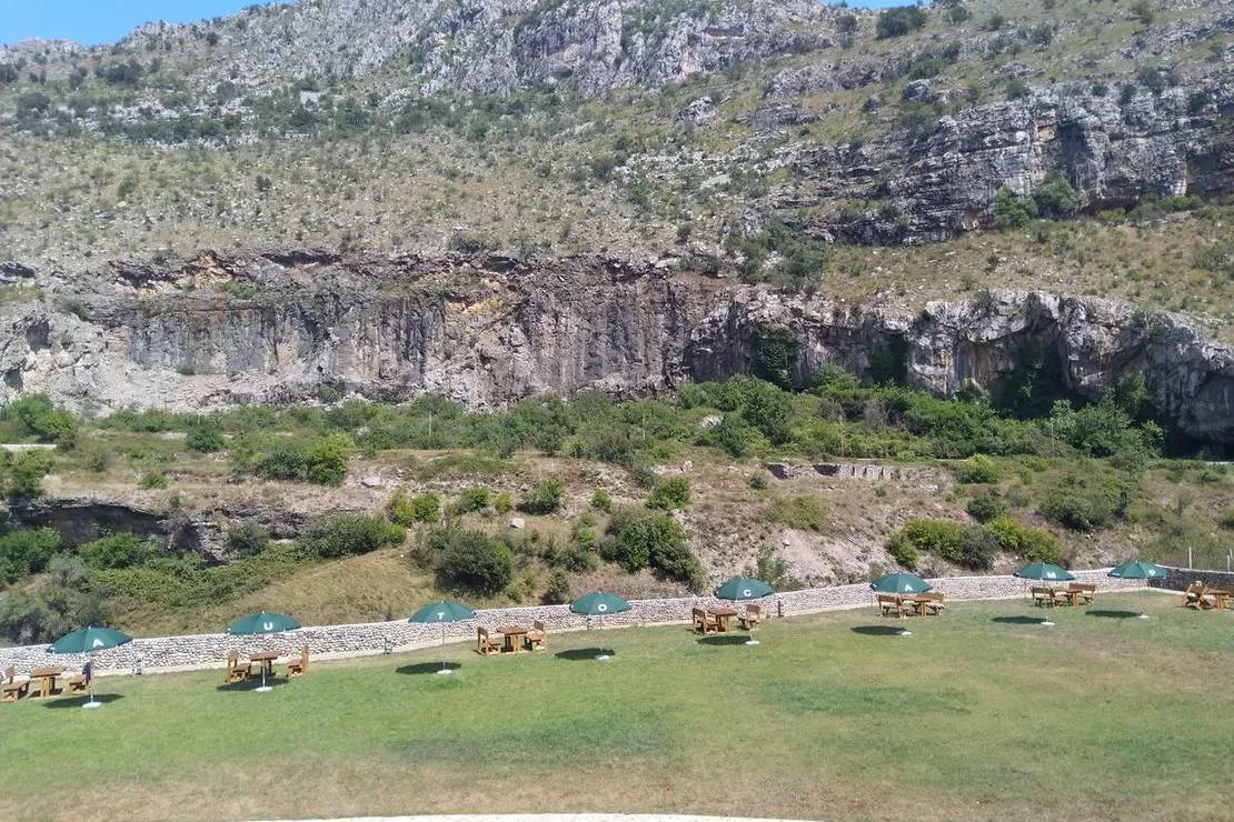 auto-camp-titograd-podgorica-9uv0q