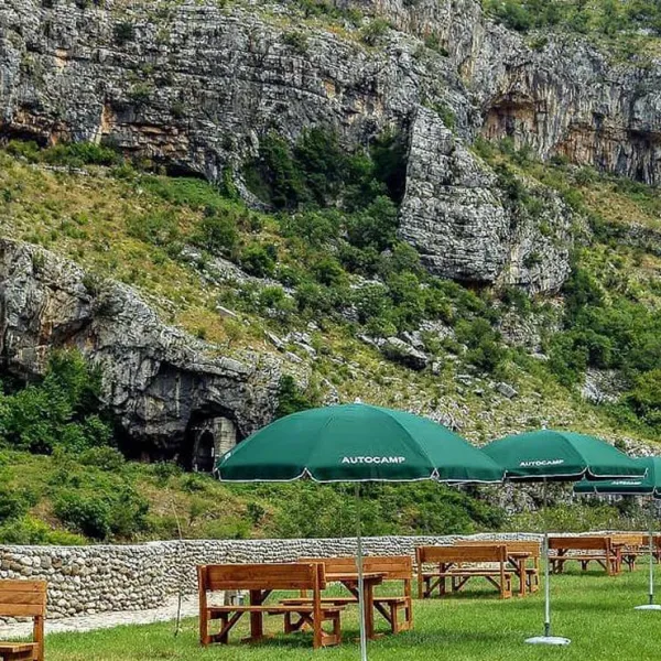 auto-camp-titograd-podgorica-is15f