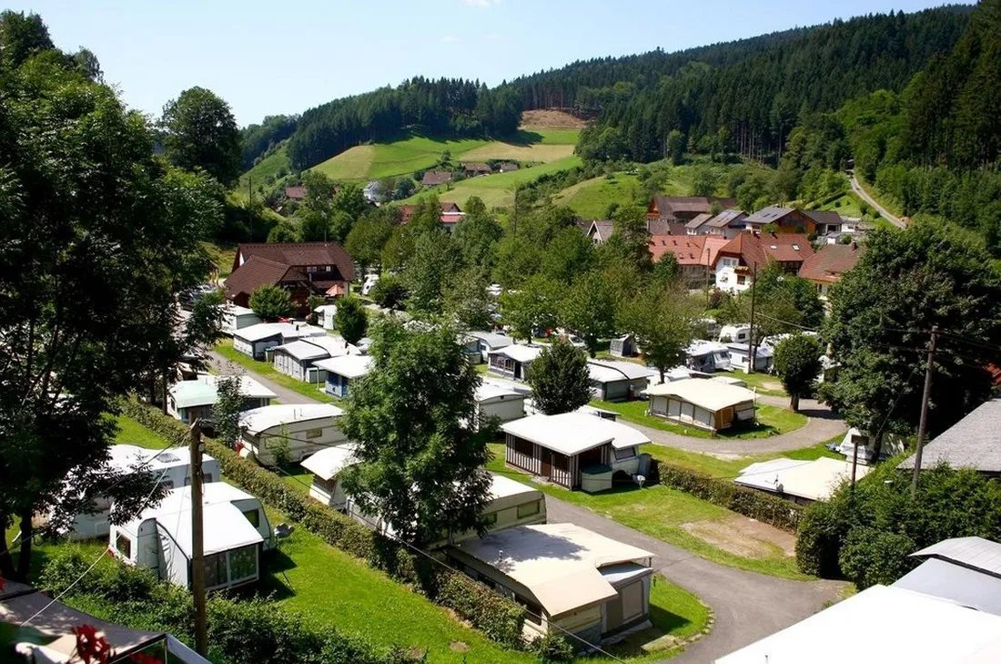 schwarzwaldcamping-alisehof-schapbach-qrkev
