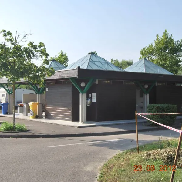 geneva-city-camping-bois-de-bay-satigny-s0ikq