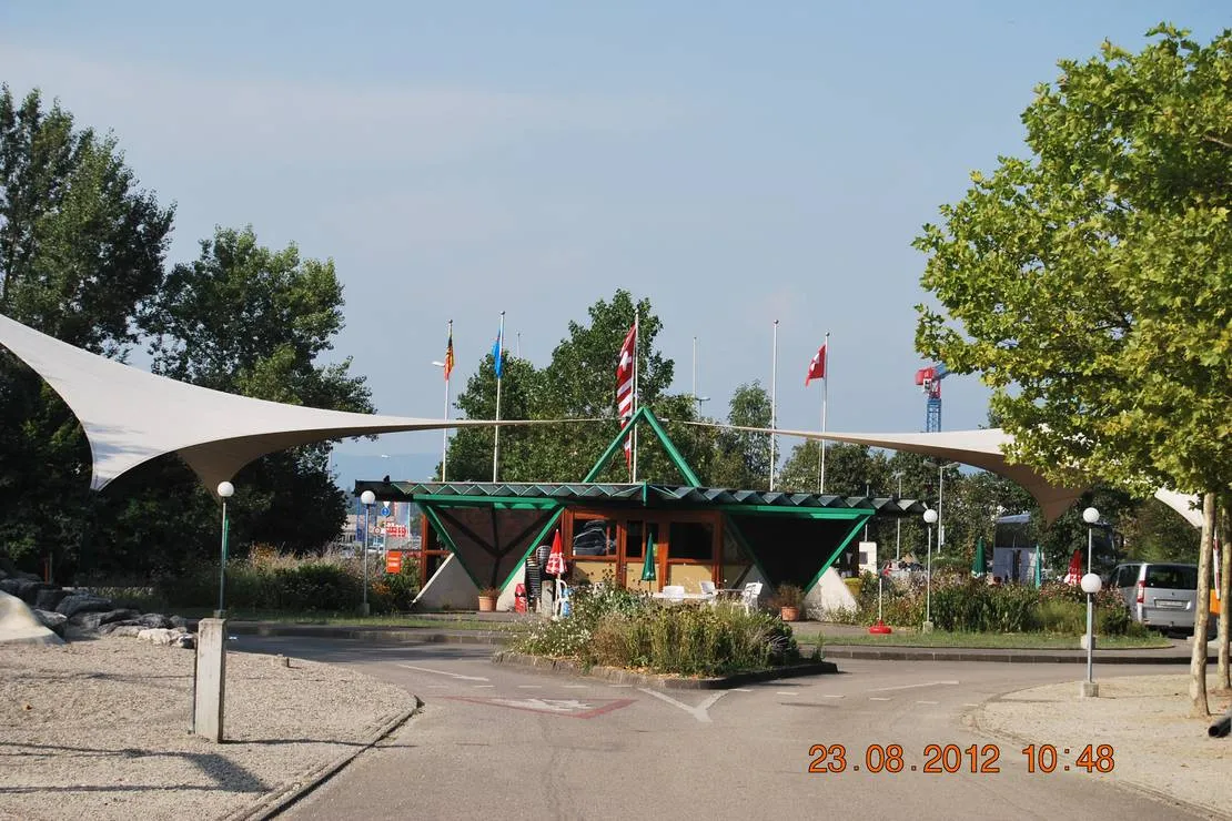 geneva-city-camping-bois-de-bay-satigny-vp1hc