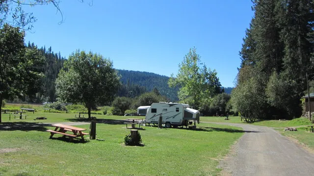 wolf-lodge-campground-coeur-d039alene-phths