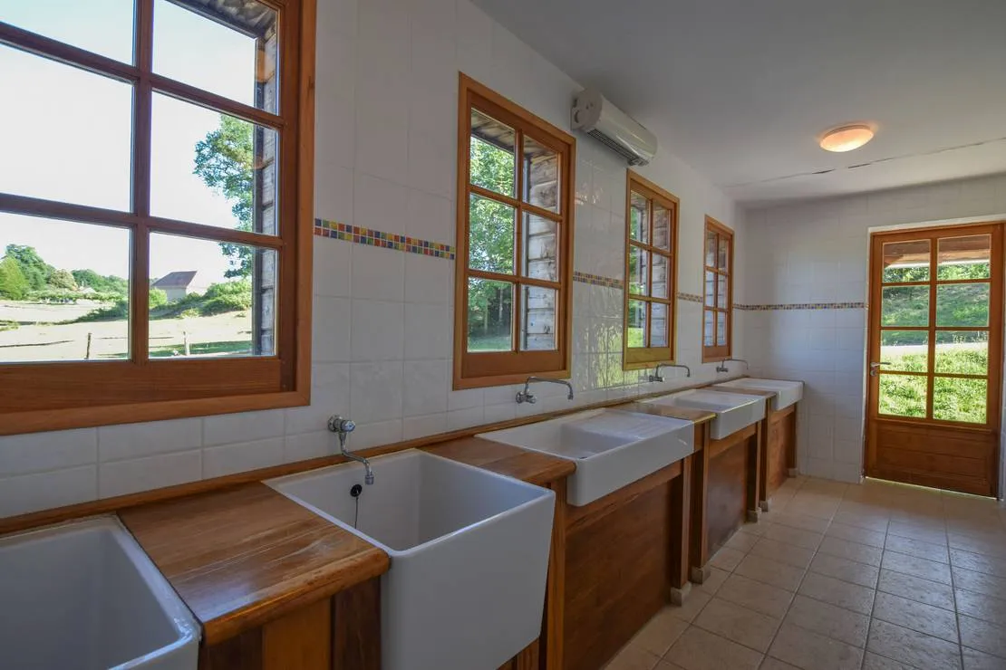 camping-domaine-dessendieras-st-medard-dexcideuil-bt99p