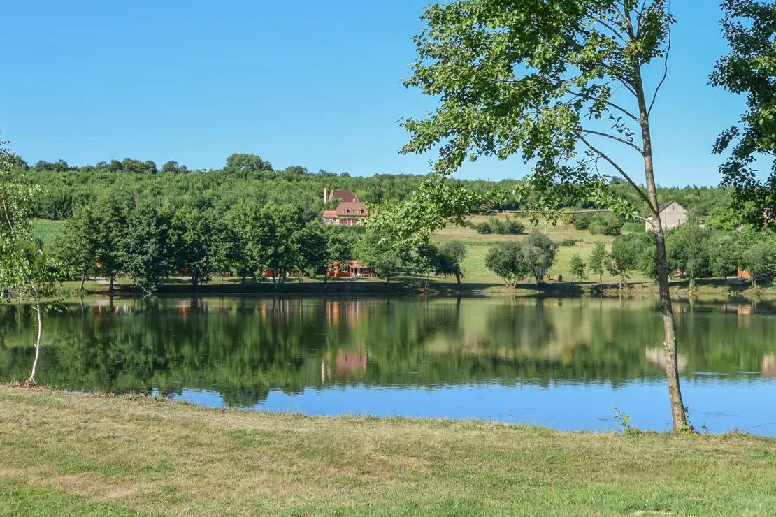 camping-domaine-dessendieras-st-medard-dexcideuil-d97mk