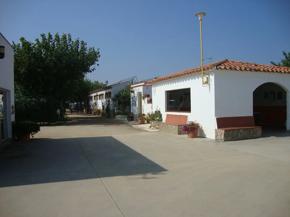 camping-la-gaviota-sant-pere-pescador-2p2kq