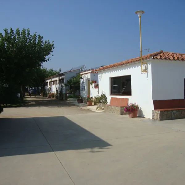 camping-la-gaviota-sant-pere-pescador-2p2kq