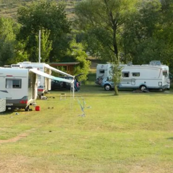 river-camp-half-island-buna-bunamostar-crndn