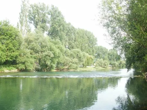river-camp-half-island-buna-bunamostar-mkwfr
