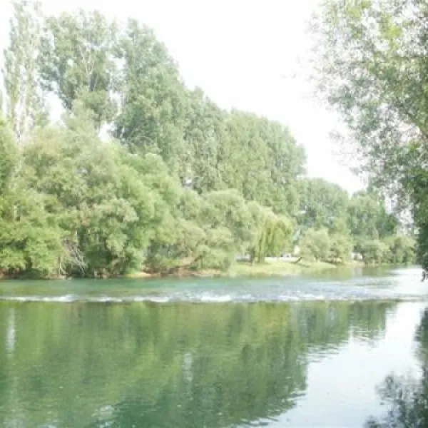 river-camp-half-island-buna-bunamostar-mkwfr