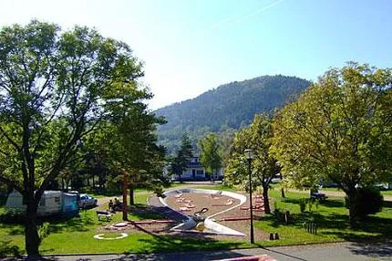 camping-municipal-le-chanset-ceyrat-op7lt