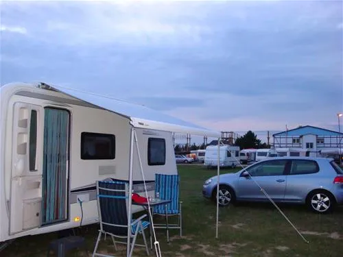 neuseenland-camping-markkleeberg-lkhet