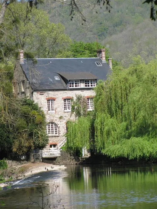 camping-les-rochers-des-parcs-le-vey-g5lat