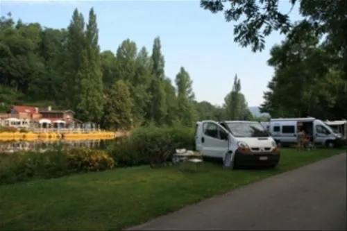 camping-les-rochers-des-parcs-le-vey-hnufb