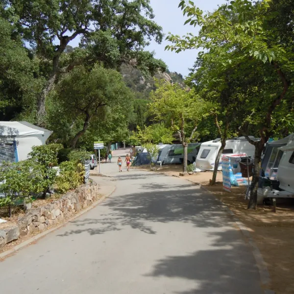 camping-pola-tossa-de-mar-eepe1